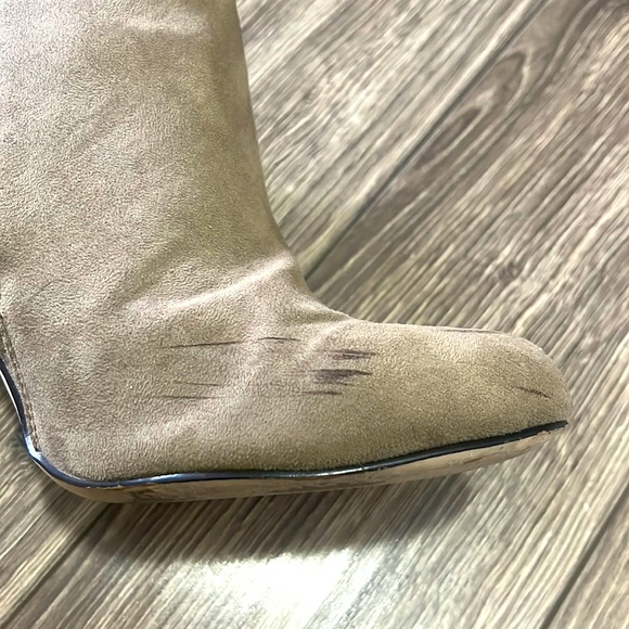 Spring Nude Suede Booties - size 8.5 - Picture 5 of 6